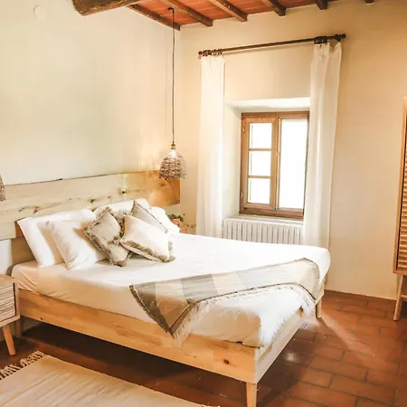 Sentire - Vegetarian Tuscan & Villa *
