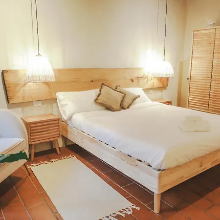 Sentire - Vegetarian Tuscan & Villa